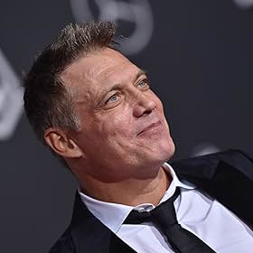 Holt McCallany
