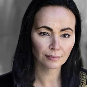 Go to Zara Hadeshian